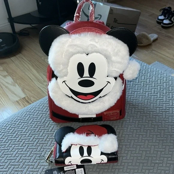 NWT Disney Mickey Mouse Santa Christmas Mini Backpack and Matching Wallet - Picture 3 of 11